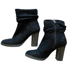 Chelsee girl black heeled booties size 7